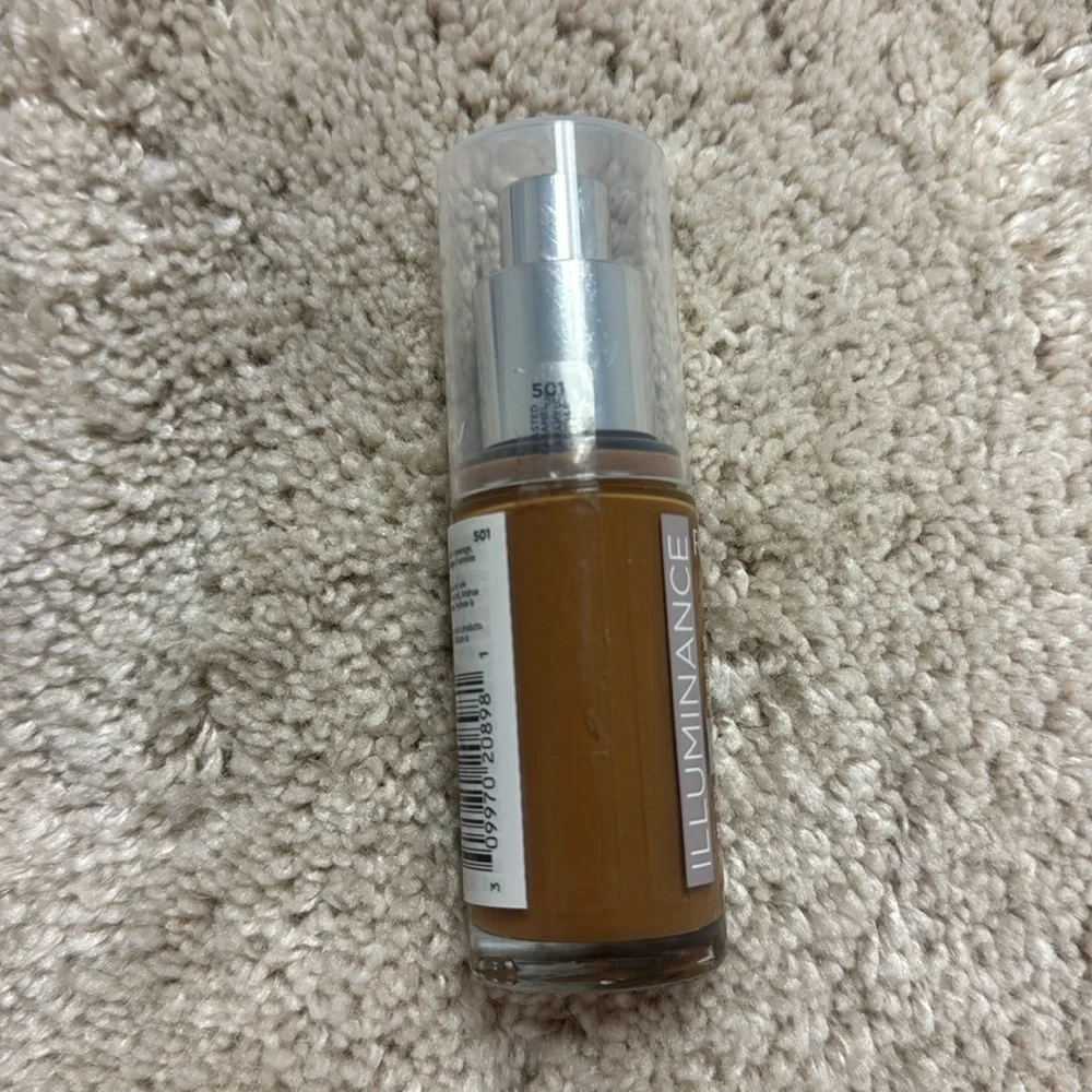 NEW Revlon Illuminance Skin-Caring Liquid Foundation - ‎ 501 Toasted Carmel